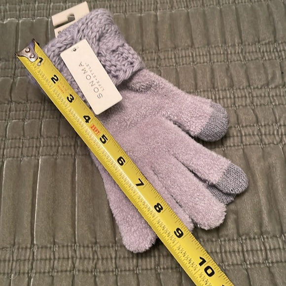 NWT SONOMA Grey Winter Gloves - Picture 7 of 9